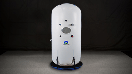 Animated manufacturer view of the Summit to Sea Dive Vertical 40-inch upright mild hyperbaric chamber